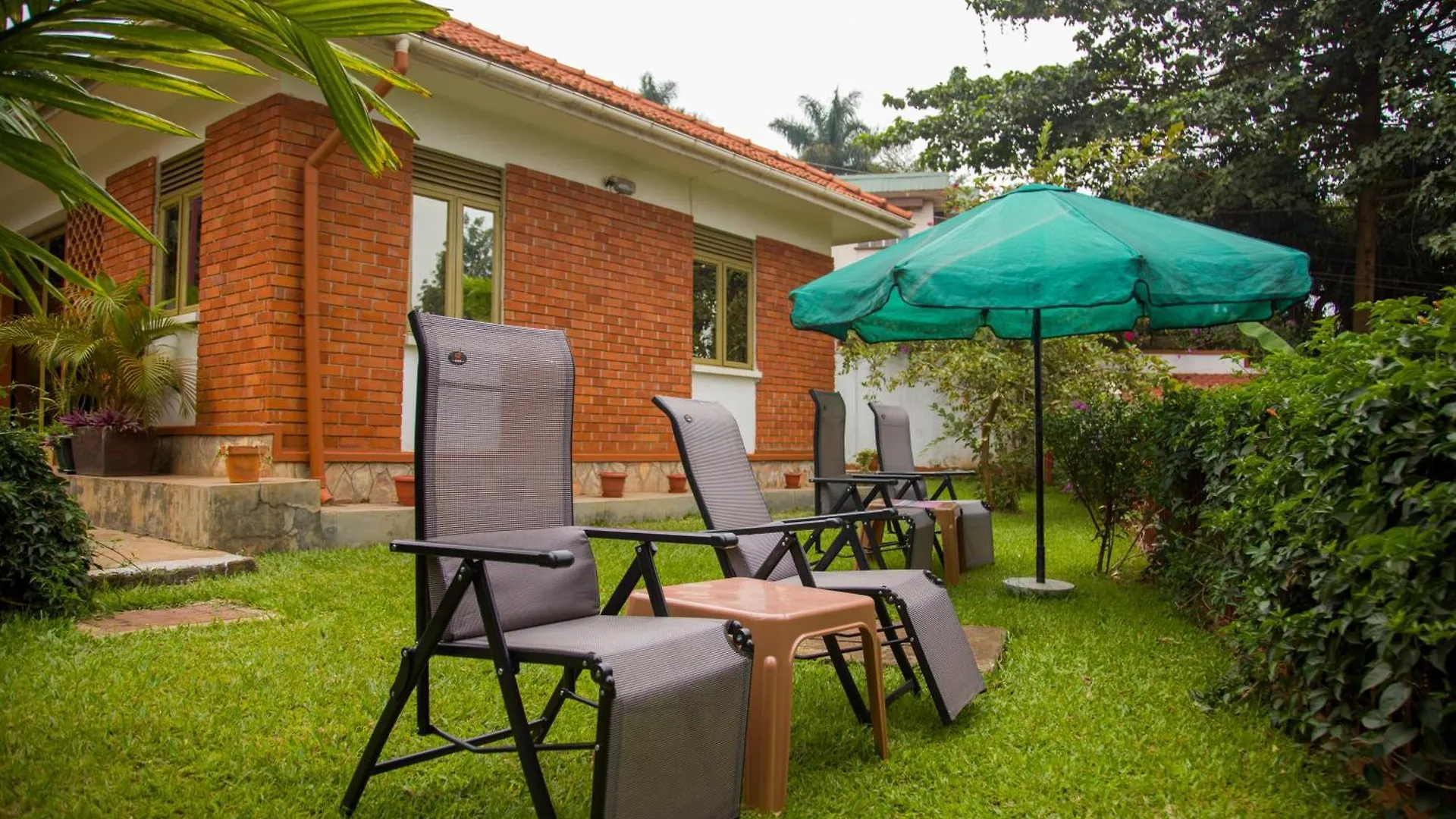 Calm Suites Kampala Hotel