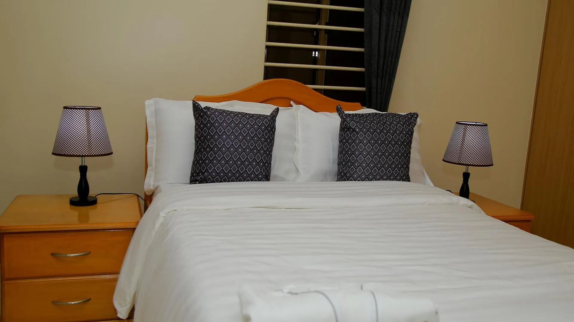 Calm Suites Kampala 5*,  Uganda