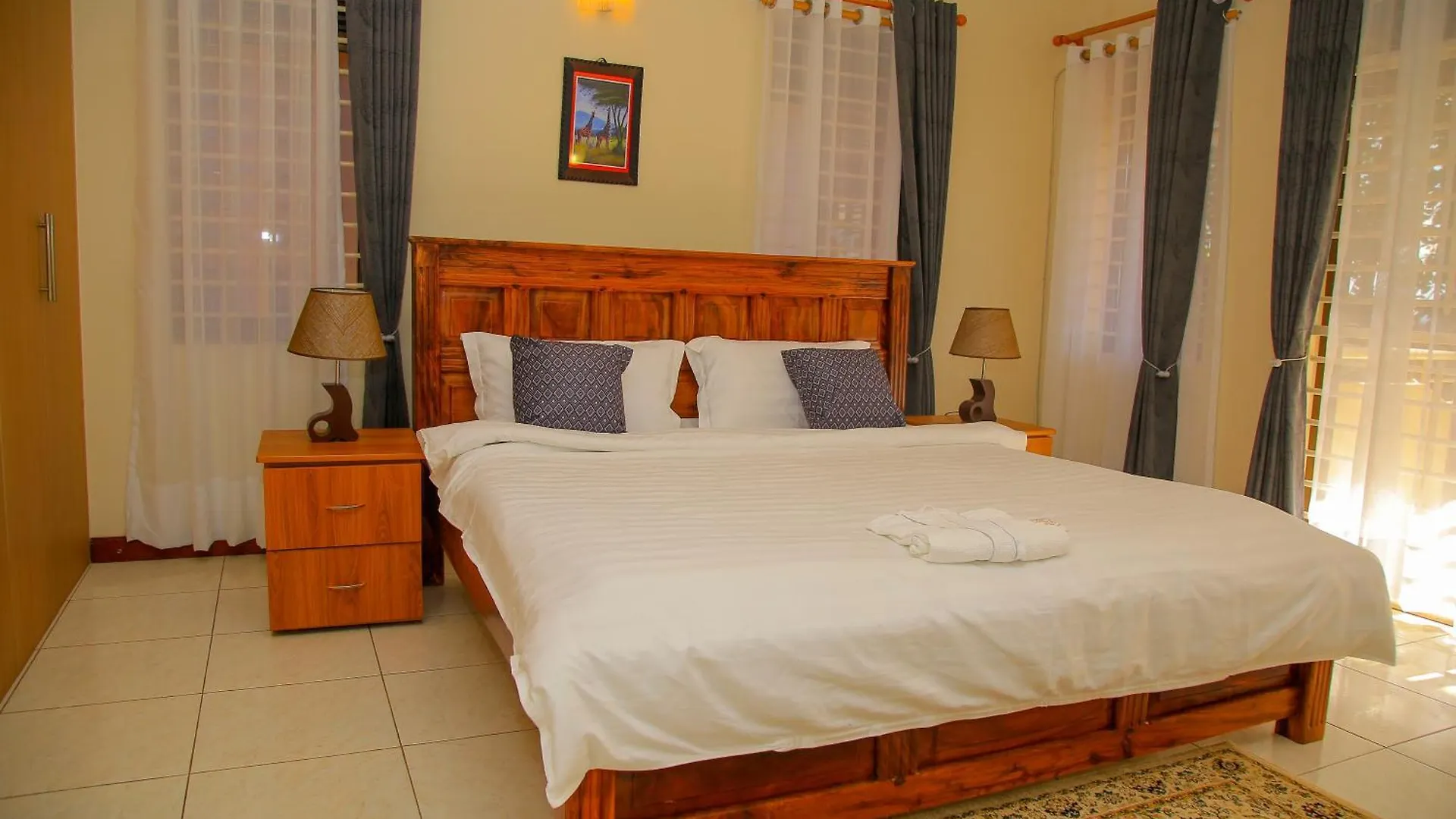 Calm Suites Kampala Hotel