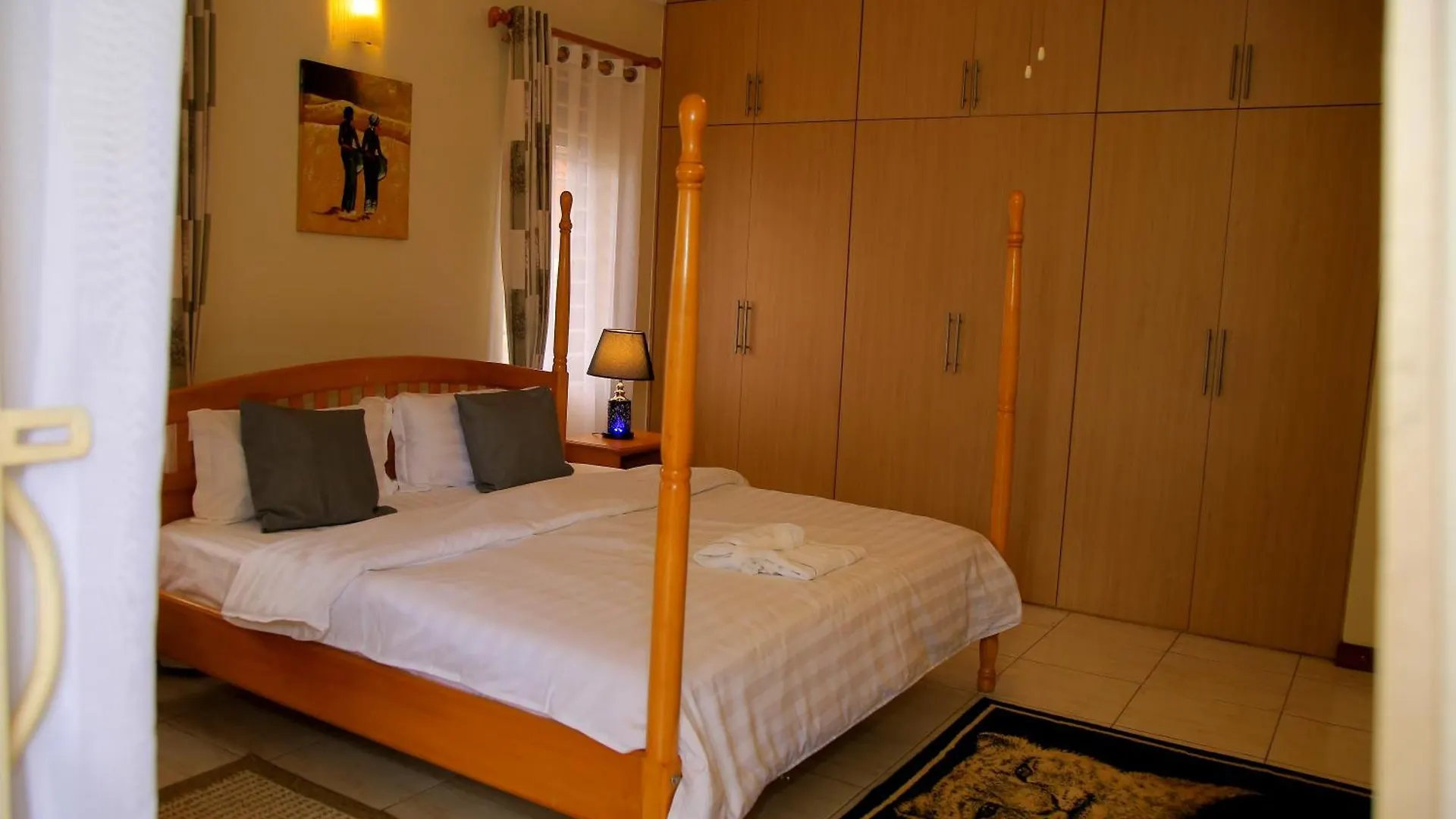 Hotel Calm Suites Kampala