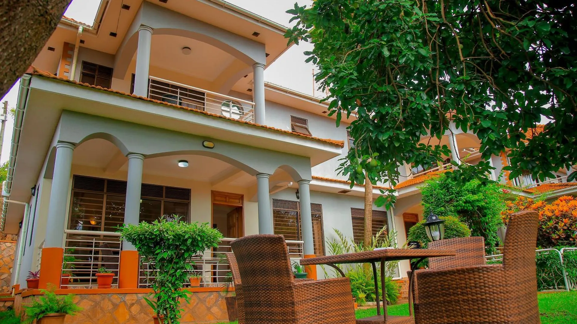 ***** Hotel Calm Suites Kampala Uganda